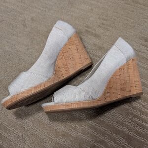 Women's Gray Wedge Shoes